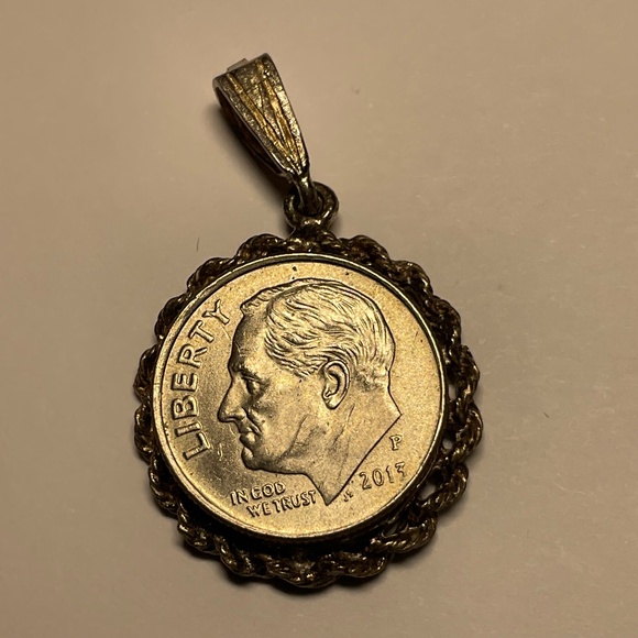 Georgia Bulldog Mascot UGA .999 Fine Silver and Red Pendant - Picture 3 of 5